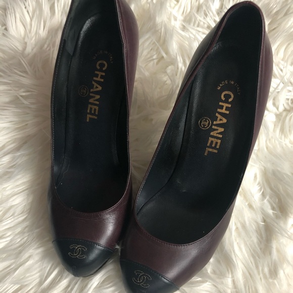 Chanel pumps. - Picture 1 of 4